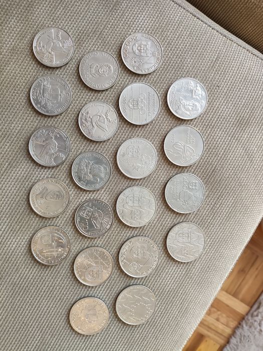 Moedas Comemorativas 200 e 100 Escudos