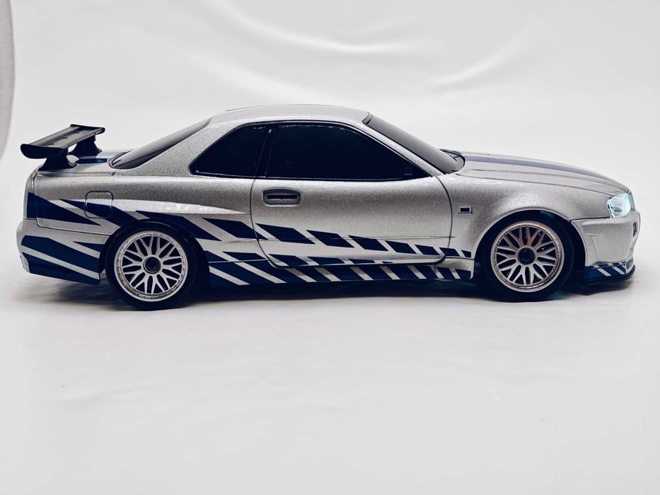 Samochód RC do driftu LDRC 1899 1/18 RWD zdalnie sterowany NISSAN GTR