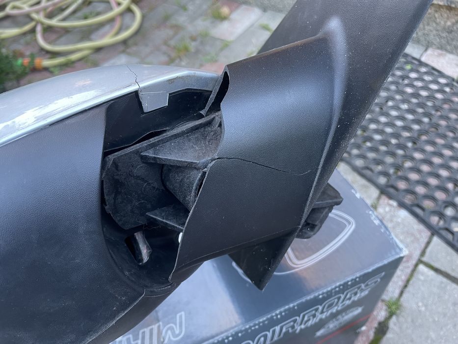 Дзеркало праве Рено Меган 3 / Renault Megane 3