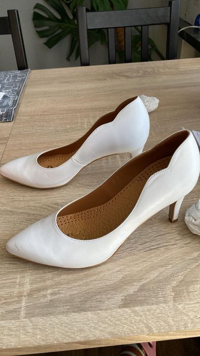 Szpilki ślubne białe 36