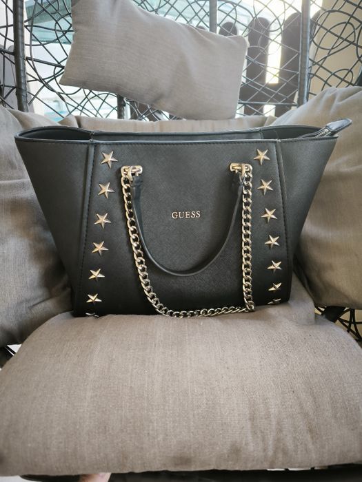 Mala Guess em bom estado
