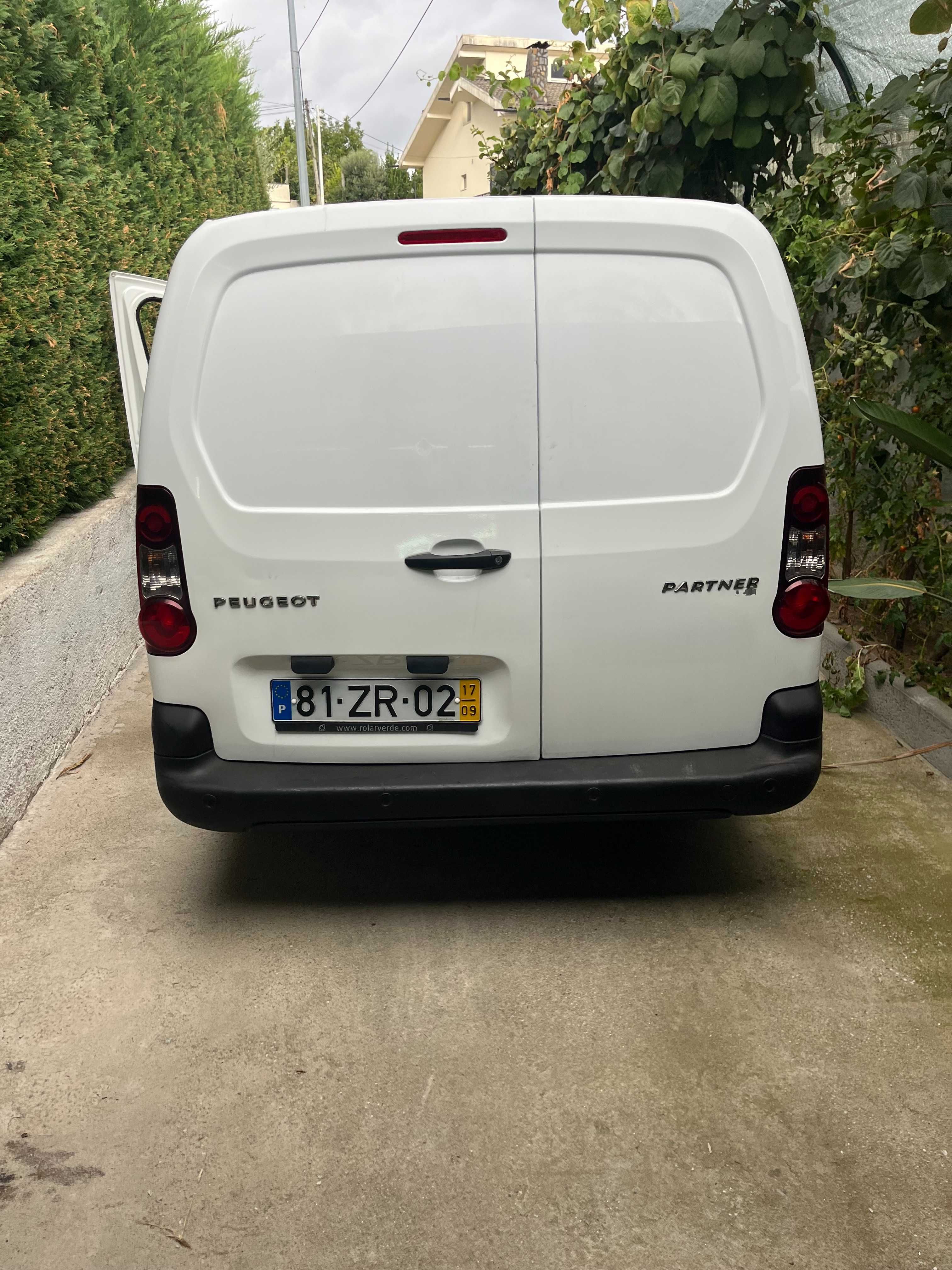 Peugeot partner 1.6HDI 100CV longa ano 2017-09