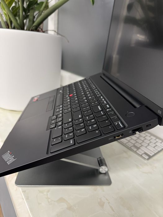 Ноутбук Lenovo Thinkpad E16 Gen 1 Laptop 21JU-S1J400
