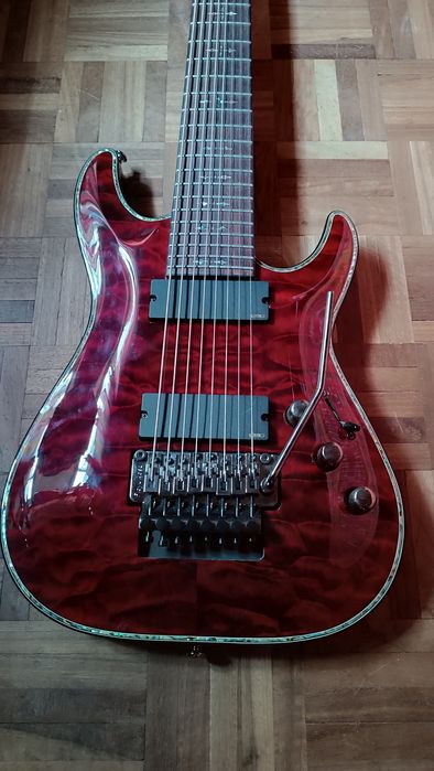 Guitarra de 8 cordas Schecter Hellraiser