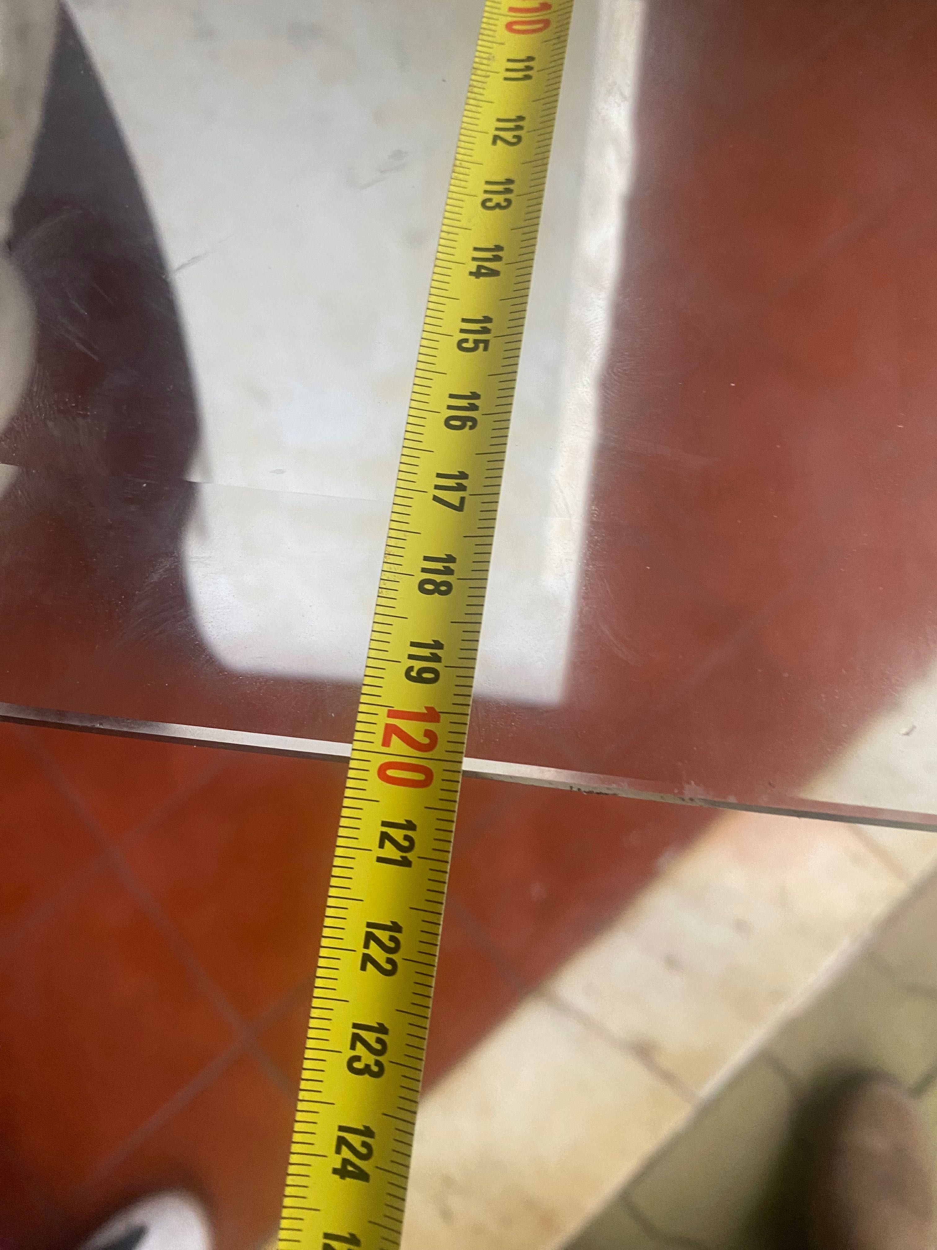 Aparador em pedra gesso esculpido