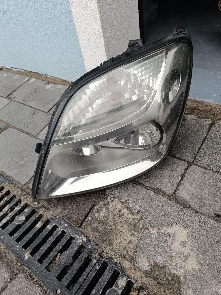 Фара ліхтар renault scenic 2001