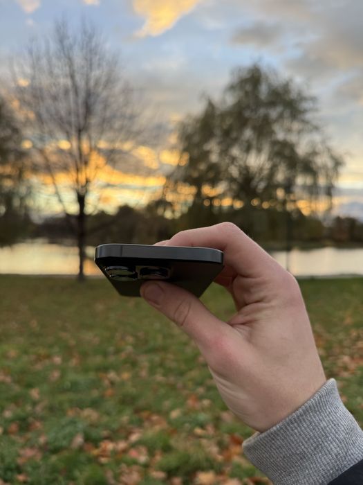 Iphone 16 Pro 256gb black Айфон 16 Про 256гб чорний