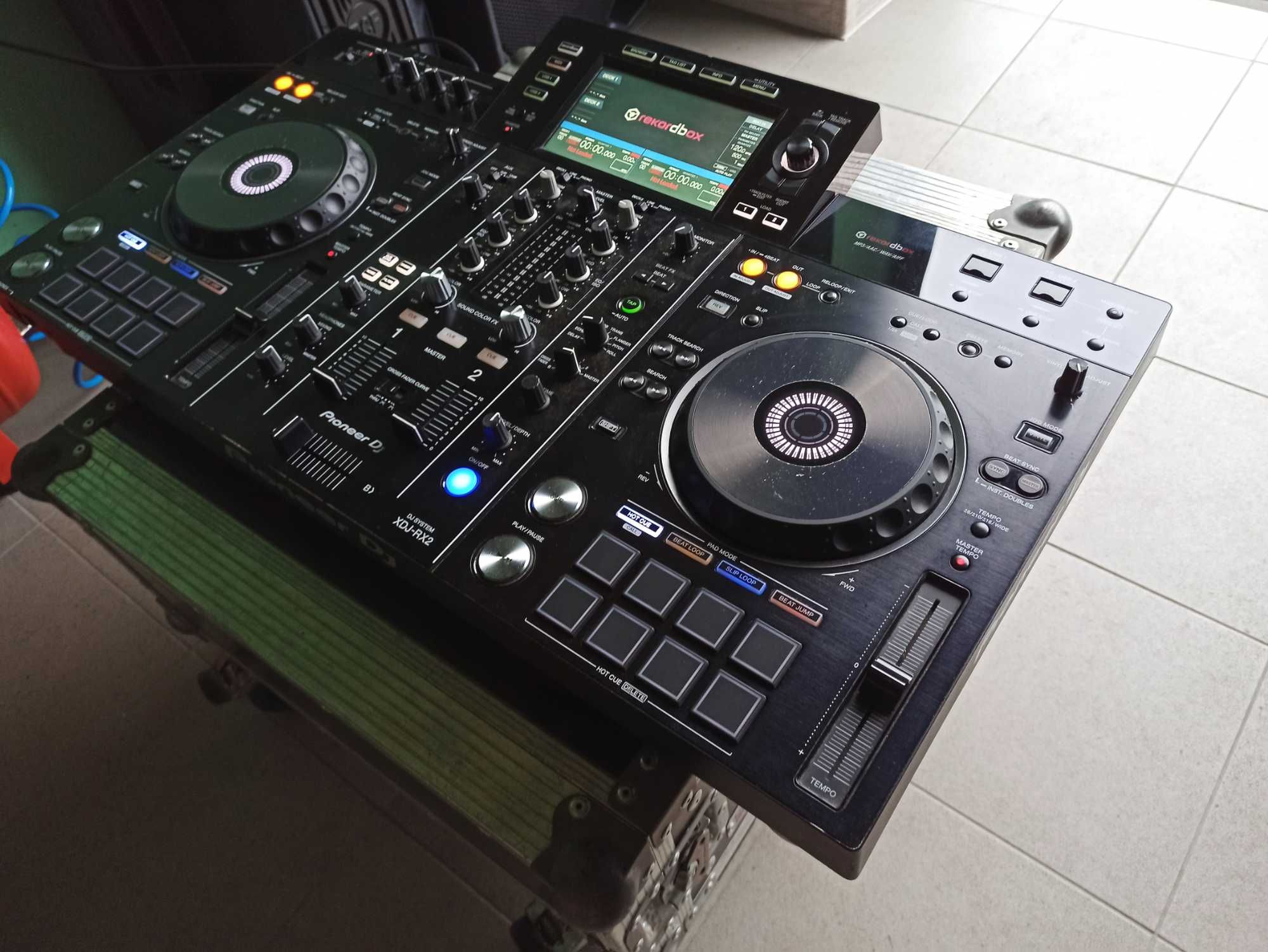 Pioneer XDJ-RX2 all in one