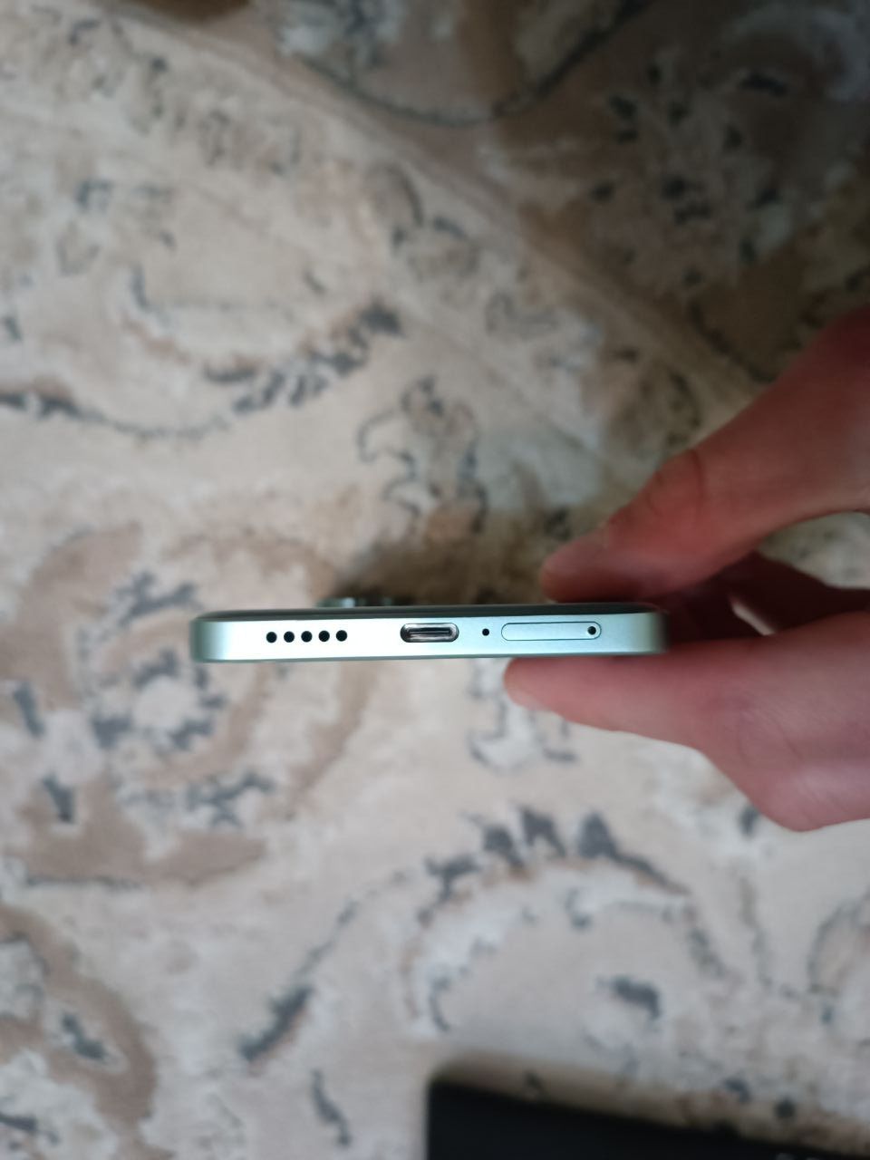 Продам redmi turbo 3/poco f6, ідеал 43 цикли