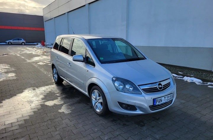 Opel Zafira 2011