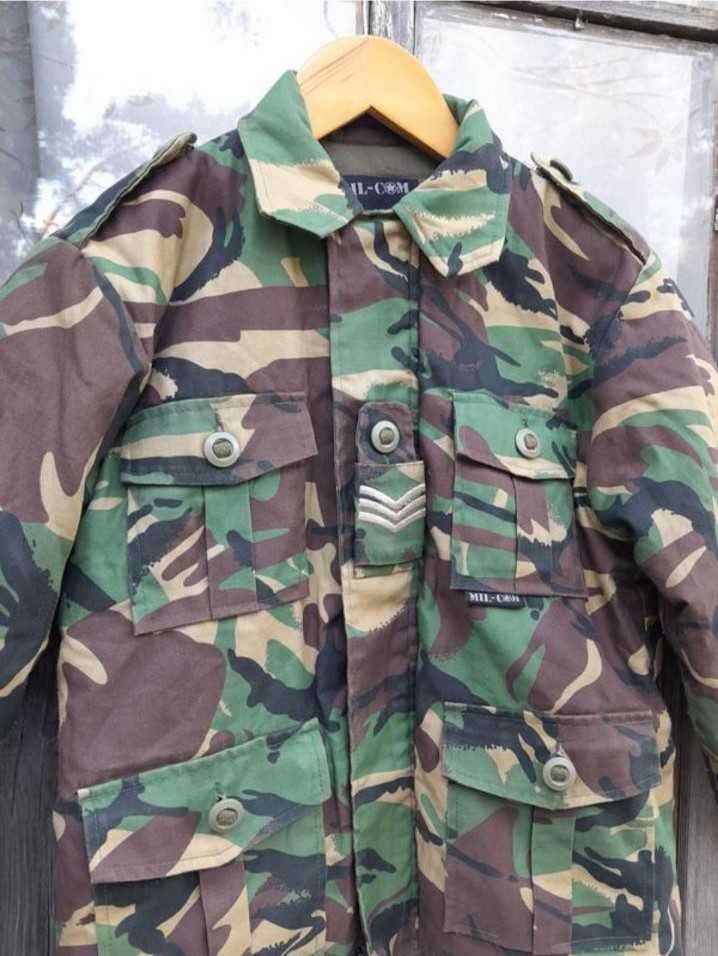 Камуфляжная утепленная куртка на мальчика 8 - 9 лет