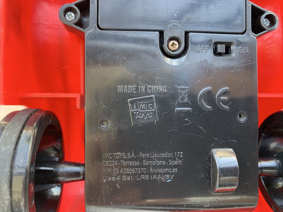 Carro telecomandado Spiderman Marvel