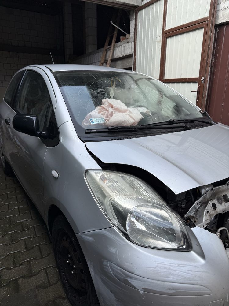 Toyota Yaris II 1.33 VVT-i 101 KM