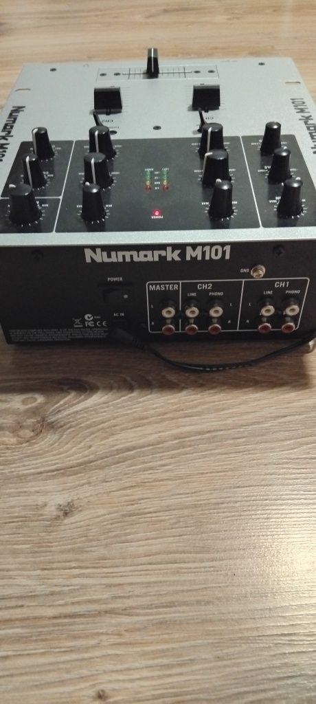 Mikser Numark M101