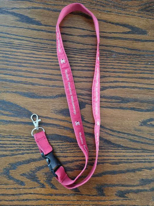 Muzeum Powstania Warszawskiego - smycz na klucze