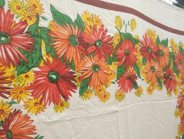 Duży obrus PRL kwiaty żywe kolory NRD dla kolekcjonera retro