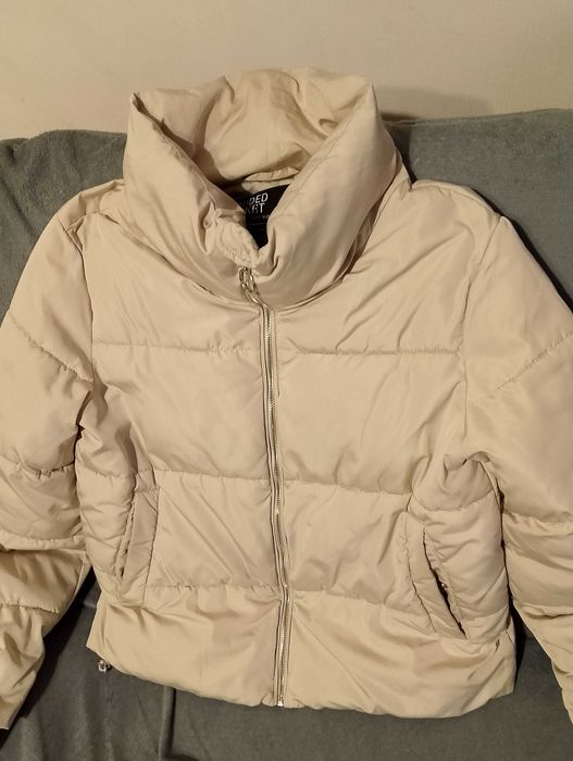 Stradivarius. Markowa kurtka zimowa.