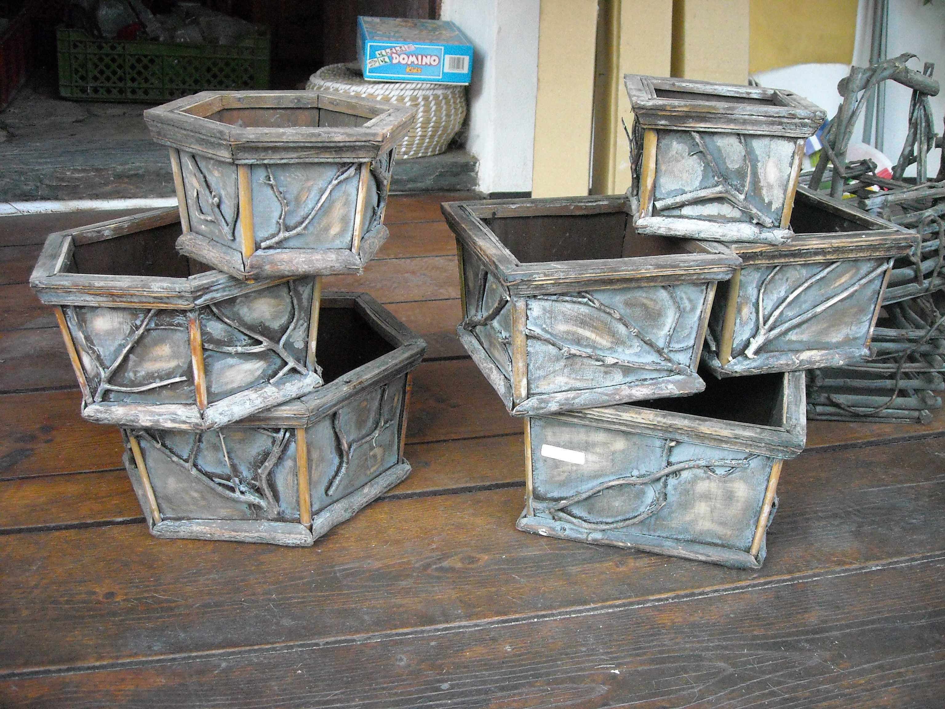 Cestos caixas rusticos em madeira e bamboo nunca utilizados
