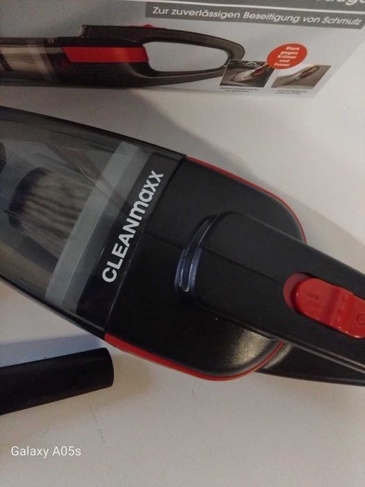 Mały przenośny odkurzacz cleanmaxx z lampką led