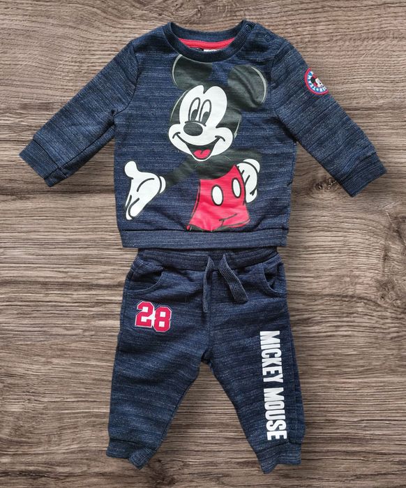 Cieplutki dres dla chłopca Disney 62/68