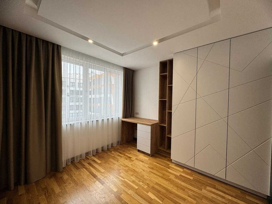 Оренда 2к квартири,76м², Липинського, перша здача, 950$