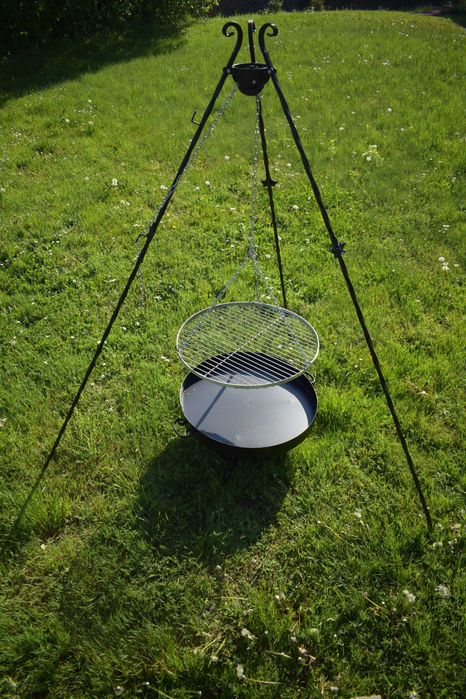 Grill polski trójnóg kuty żeliwny duży ruszt nierdzewny ognisko zima