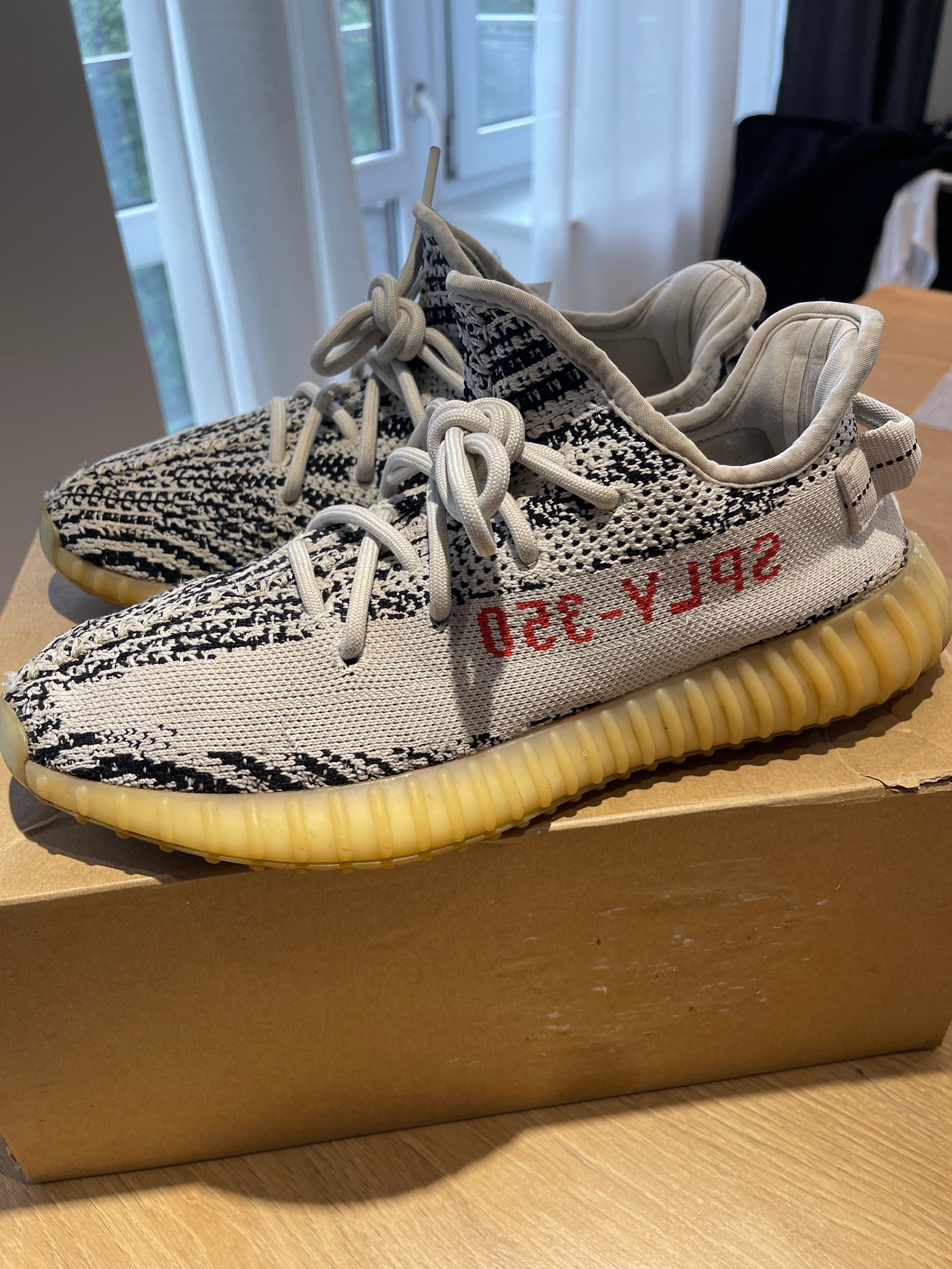 Adidas yeezy boost 350 v2 zebra 41 white