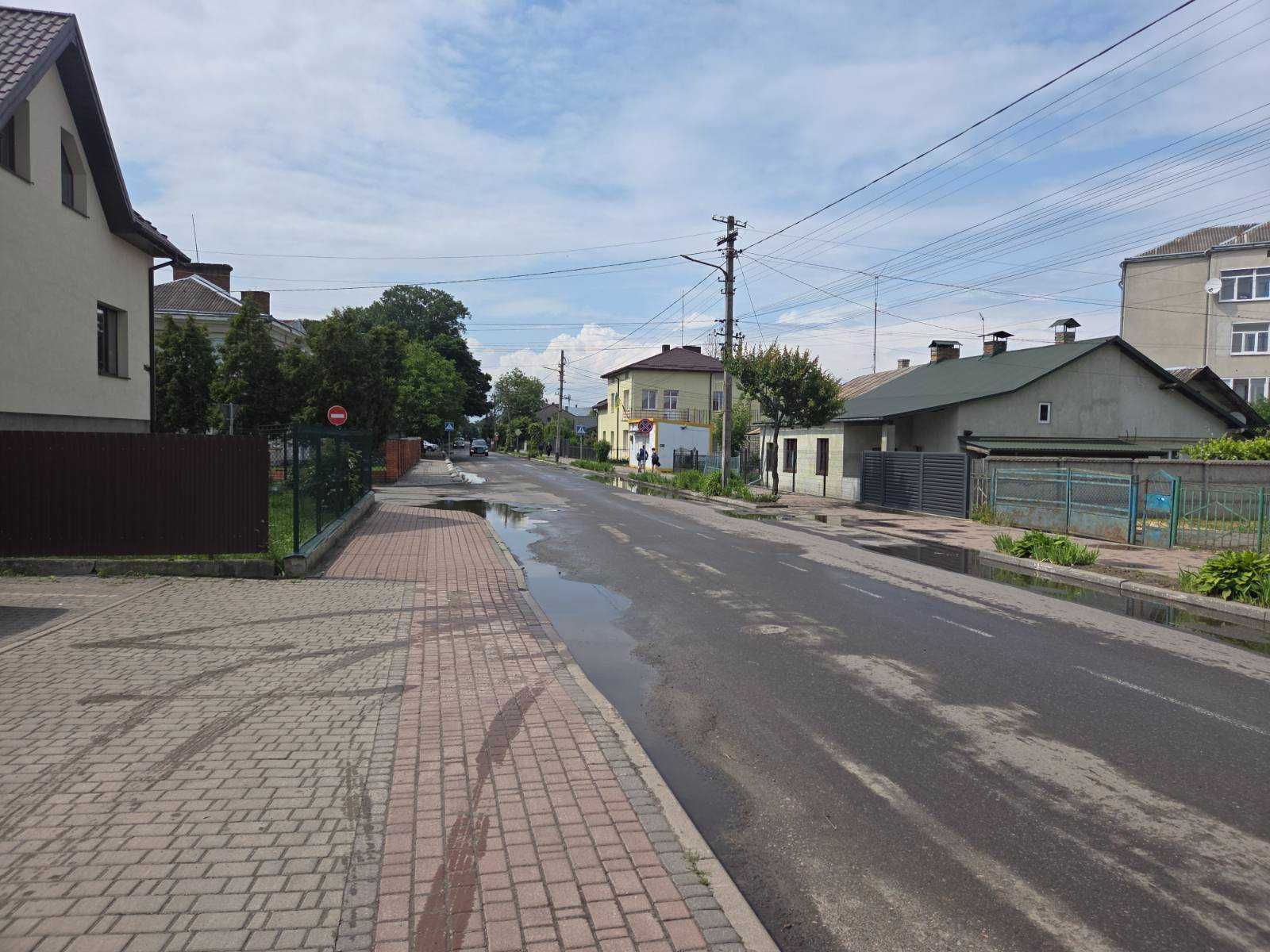 Нежитлове приміщення навпроти Поліклініки, м. Кам'янка-Бузька