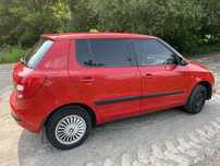 Продам машину в хорошем состоянии skoda Fabia