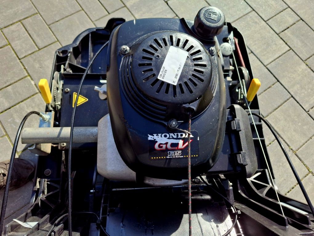 Zamiatarka spalinowa Karcher KM 75/40 W P Jubilee silnik Honda