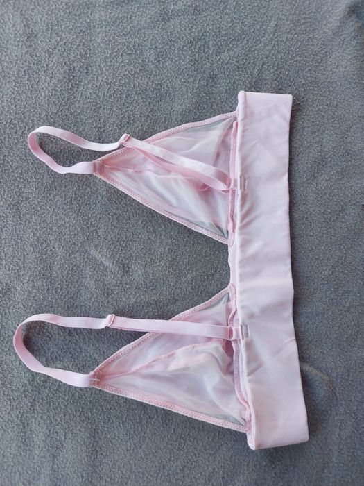 Ładny biustonosz stanik / góra od stroju kąpielowego