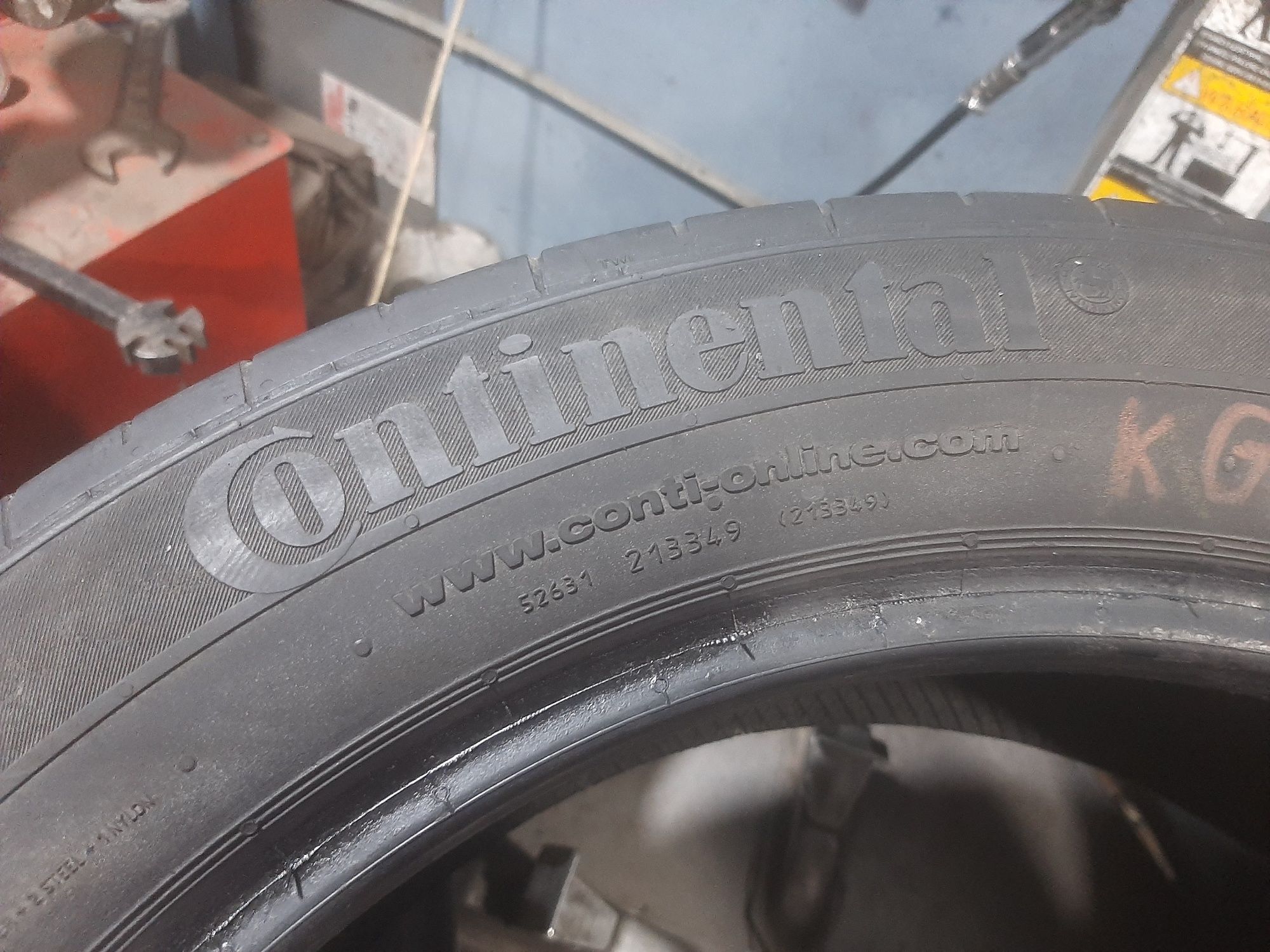 Шини Сontinental 215/55R18 95H літо