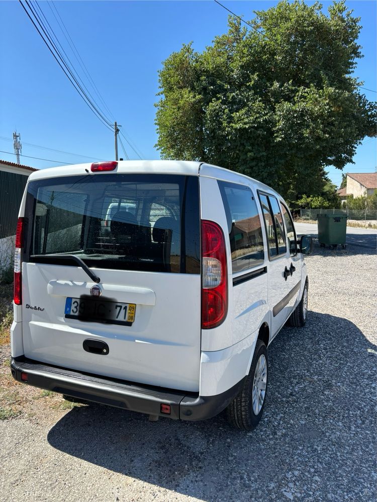 Vendo Fiat doblo 5 lugares diesel