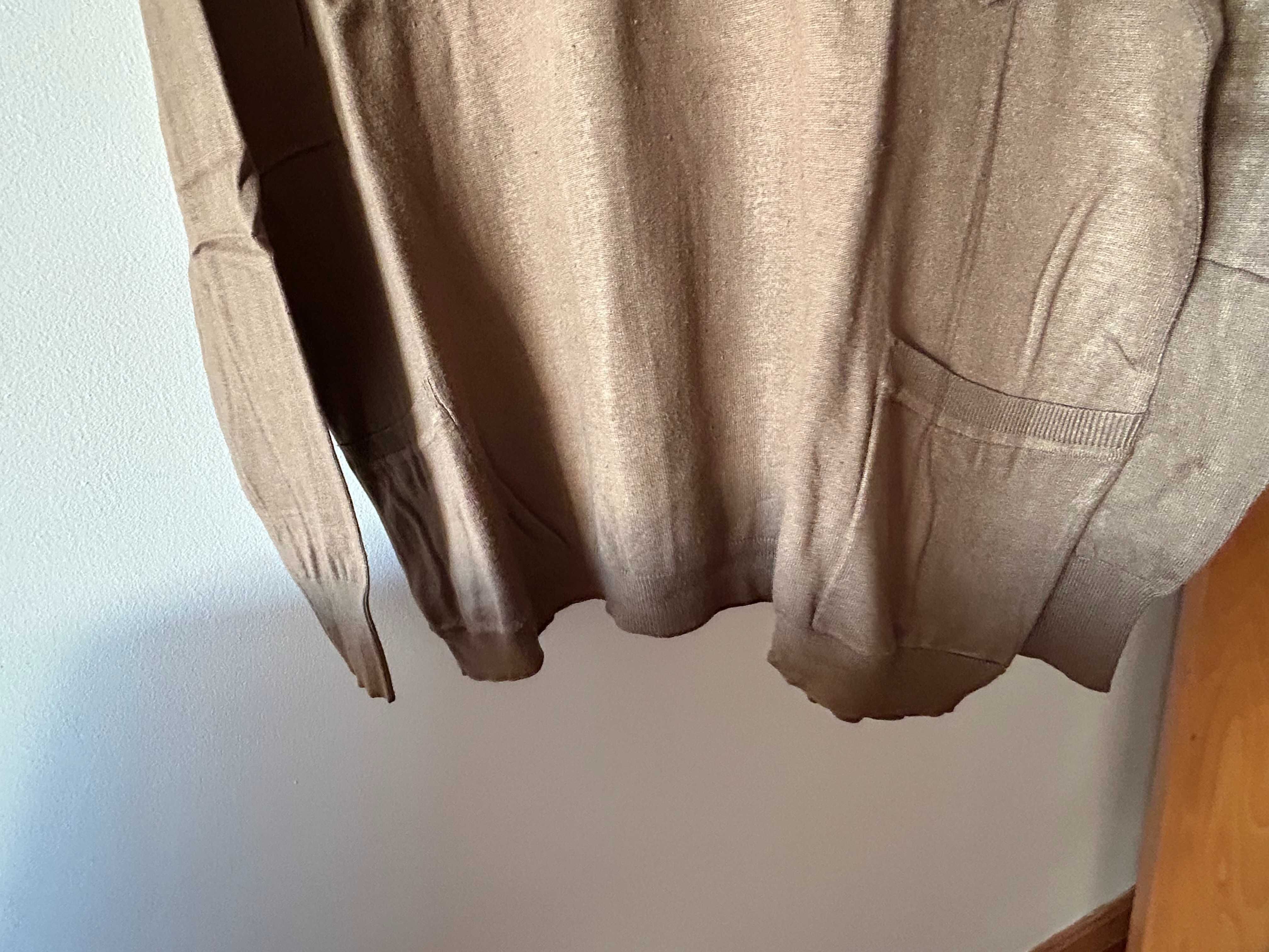 Camisola larga com bolsos