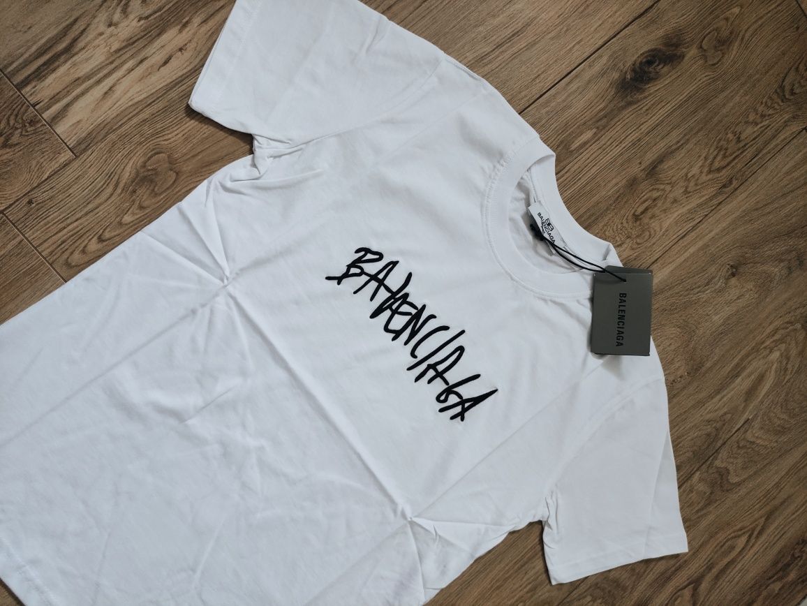 BALENCIAGA Super T-shirt męski rozmiar L