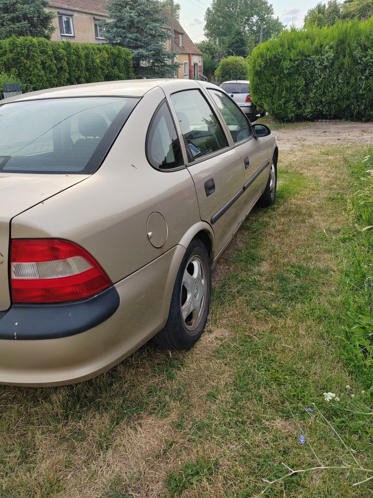 Sprzedam lub Zamienię trzy na jedno auto