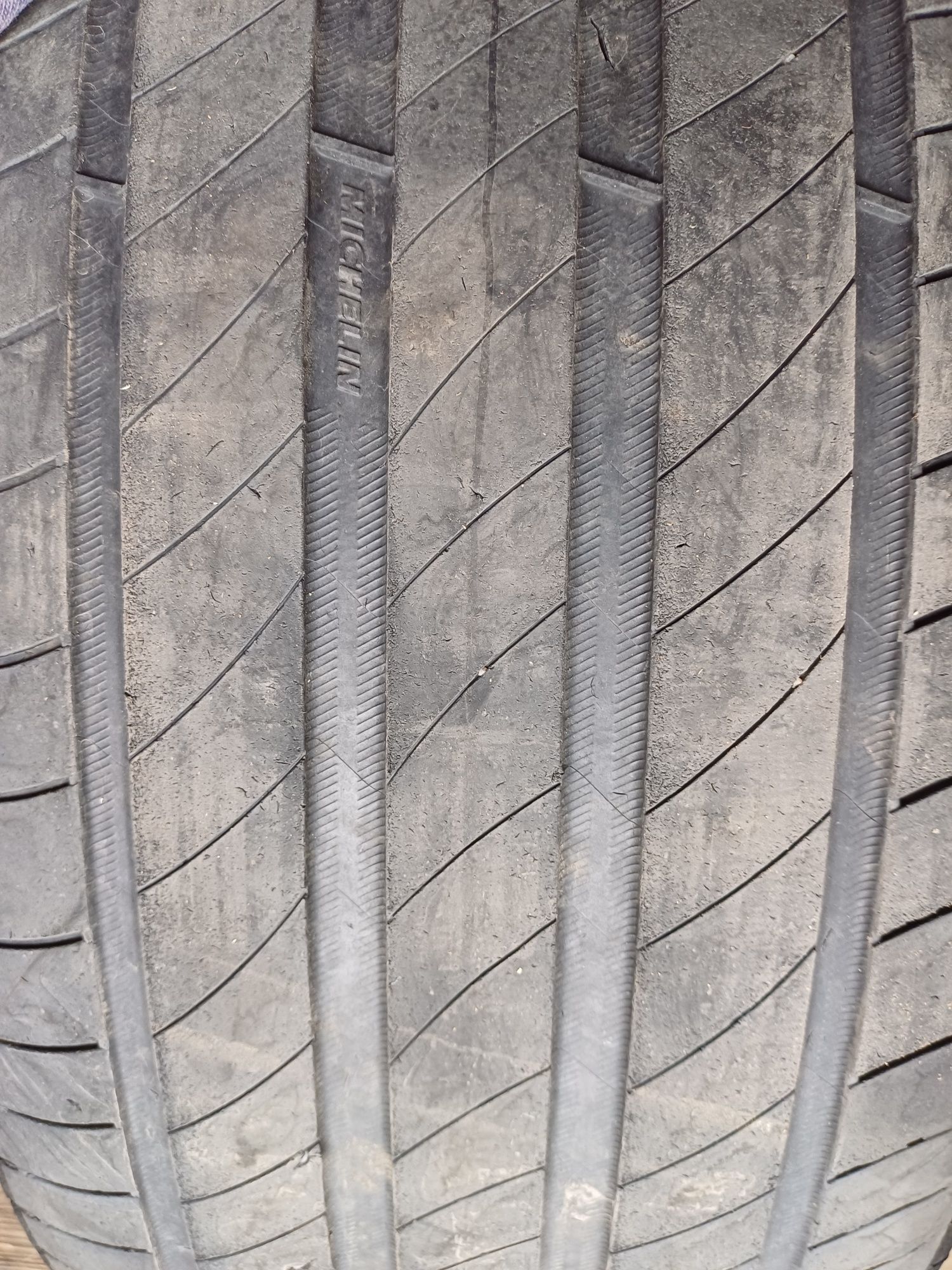 Dwie opony Michelin Primacy 4 17