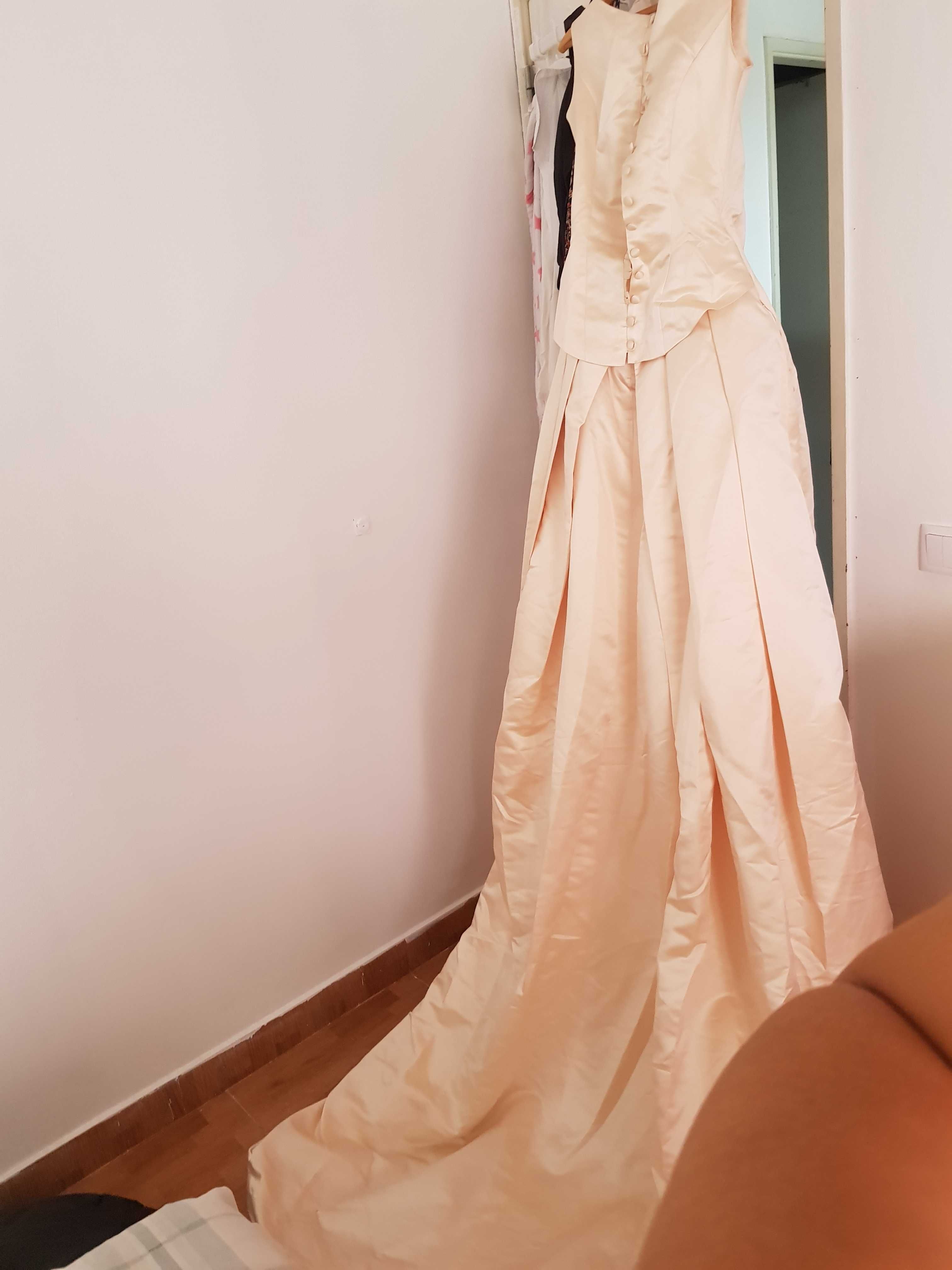 Vestido de noiva e segundo vestido