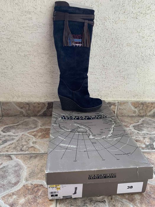 Чоботи з натуральних матеріалів на широку гомілку