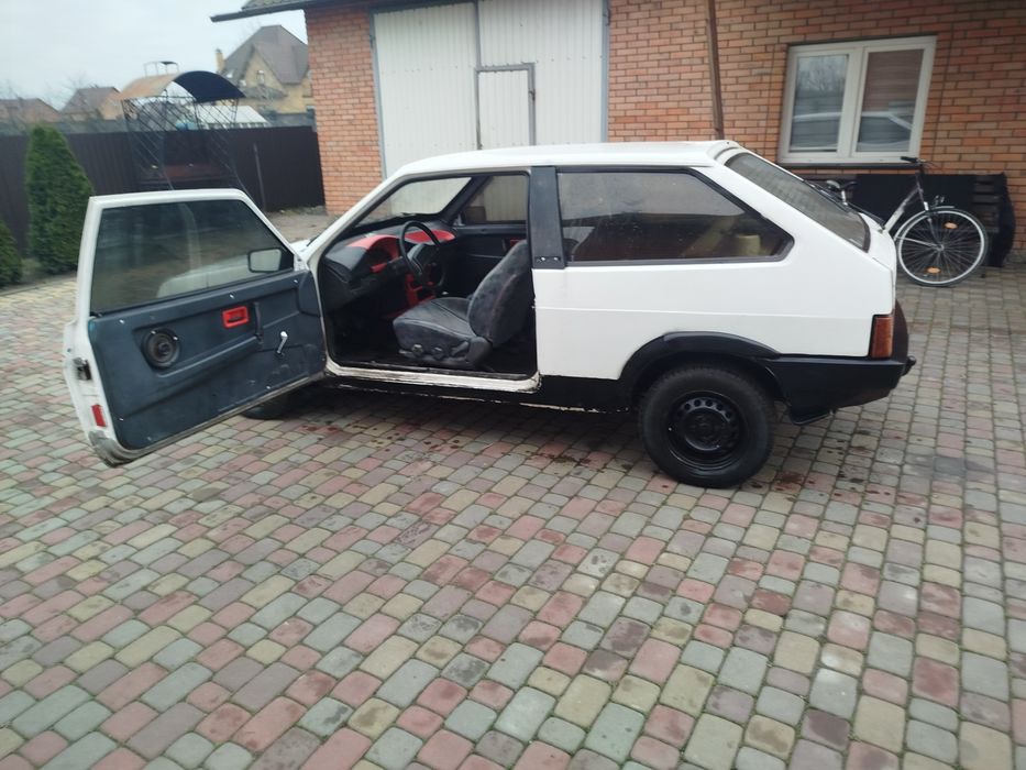 Продам машину ваз 2108