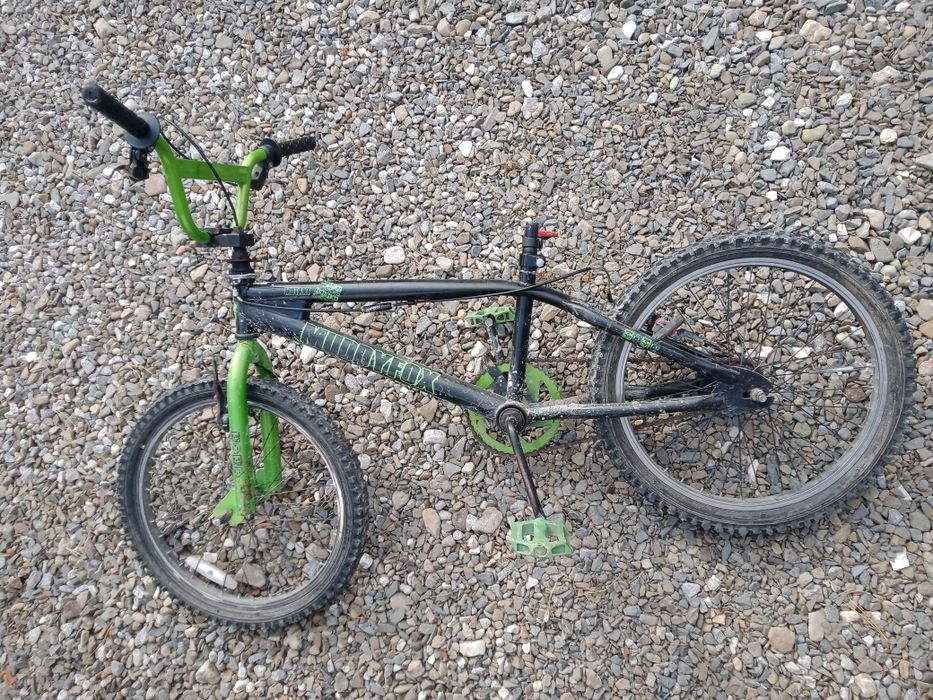 Bmx widoczny na zdjęciach