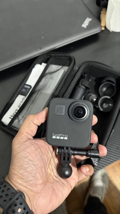 GoPro 360 MAX + Selfie Stick, Case e Acessorios