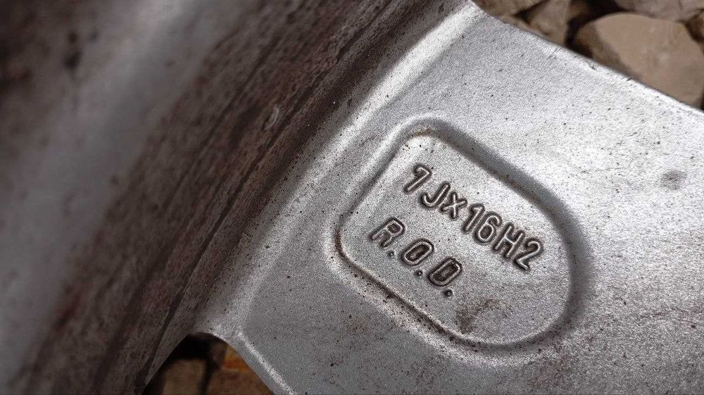 Alufelgi 16" BMW 5 E39 + opony zimowe 225x55x16