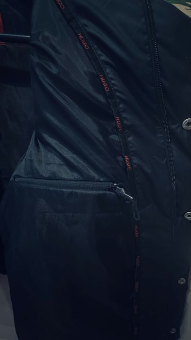 Крутая жилетка Hugo Boss