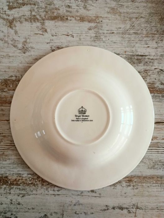Prato sopeiro com marcação Royal Wessex