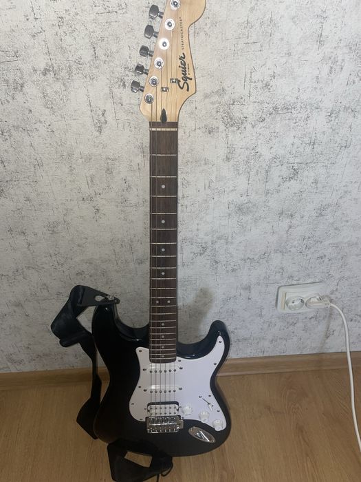 Електрогітара (Squier Stratocaster by Fender)
