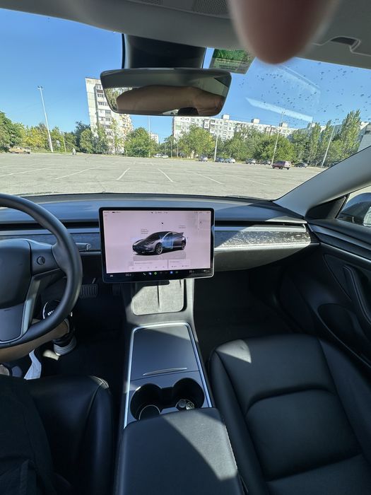 Продам Tesla model 3