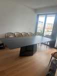 Mesa de jantar preta