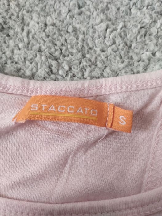 Jasnoróżowa damska krótka koszulka crop top Staccato roz. S