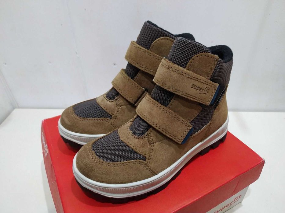 новые зимние ботинки Superfit 36р водонепронецаемые